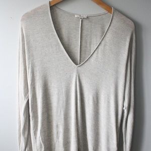 Aritzia Wilfred V Neck Long Sleeve T Shirt XXS